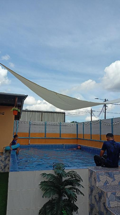 Ns Homestay Private Pool Tanah Merah  Exterior foto