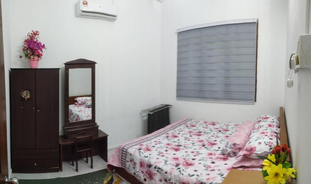 Ns Homestay Private Pool Tanah Merah  Exterior foto