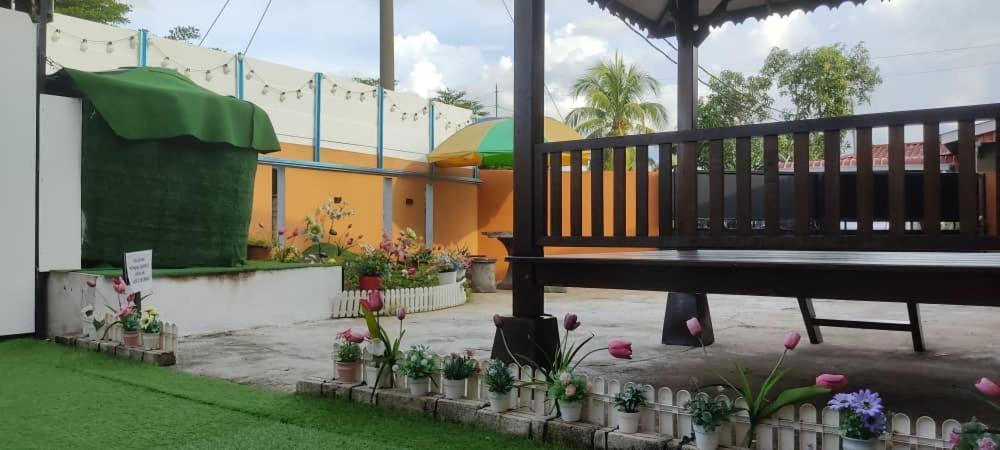 Ns Homestay Private Pool Tanah Merah  Exterior foto